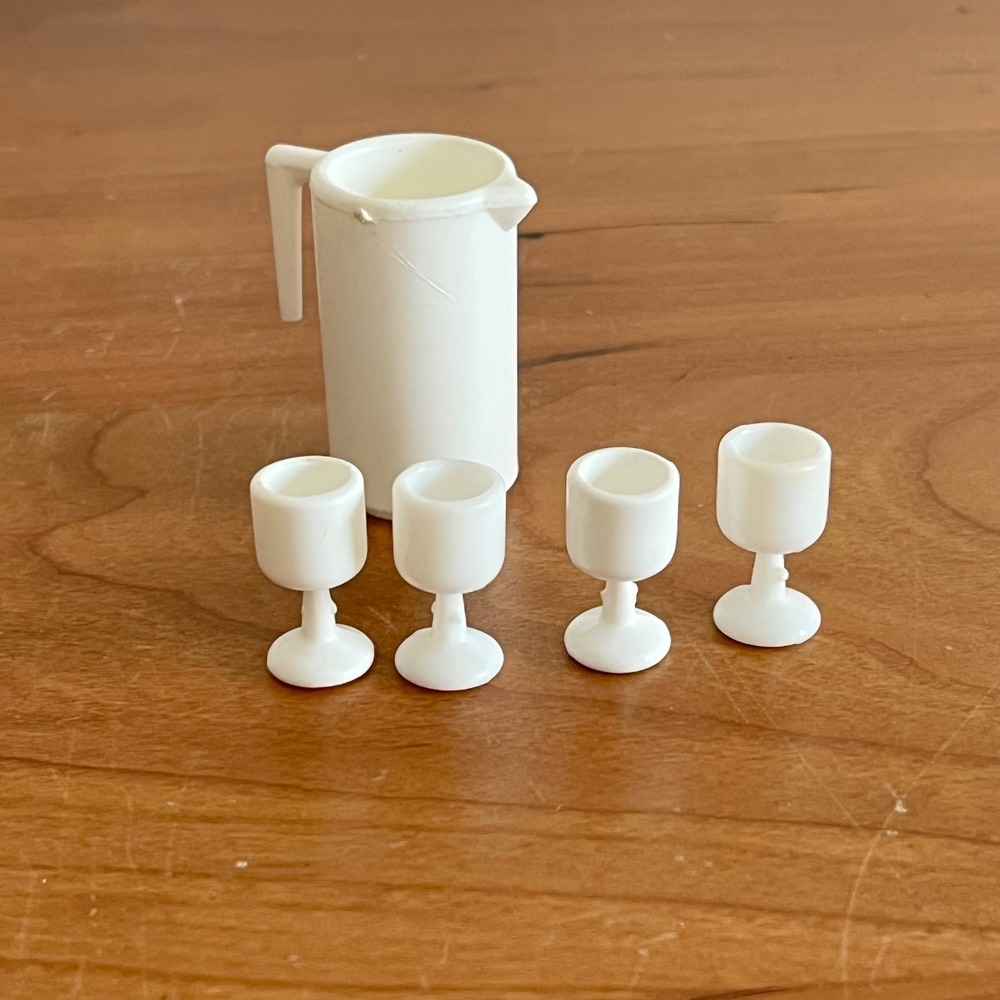 Vintage Barbie‎ 80s White Pitcher and 4 Goblets Kitchen Accessories Set Mattel